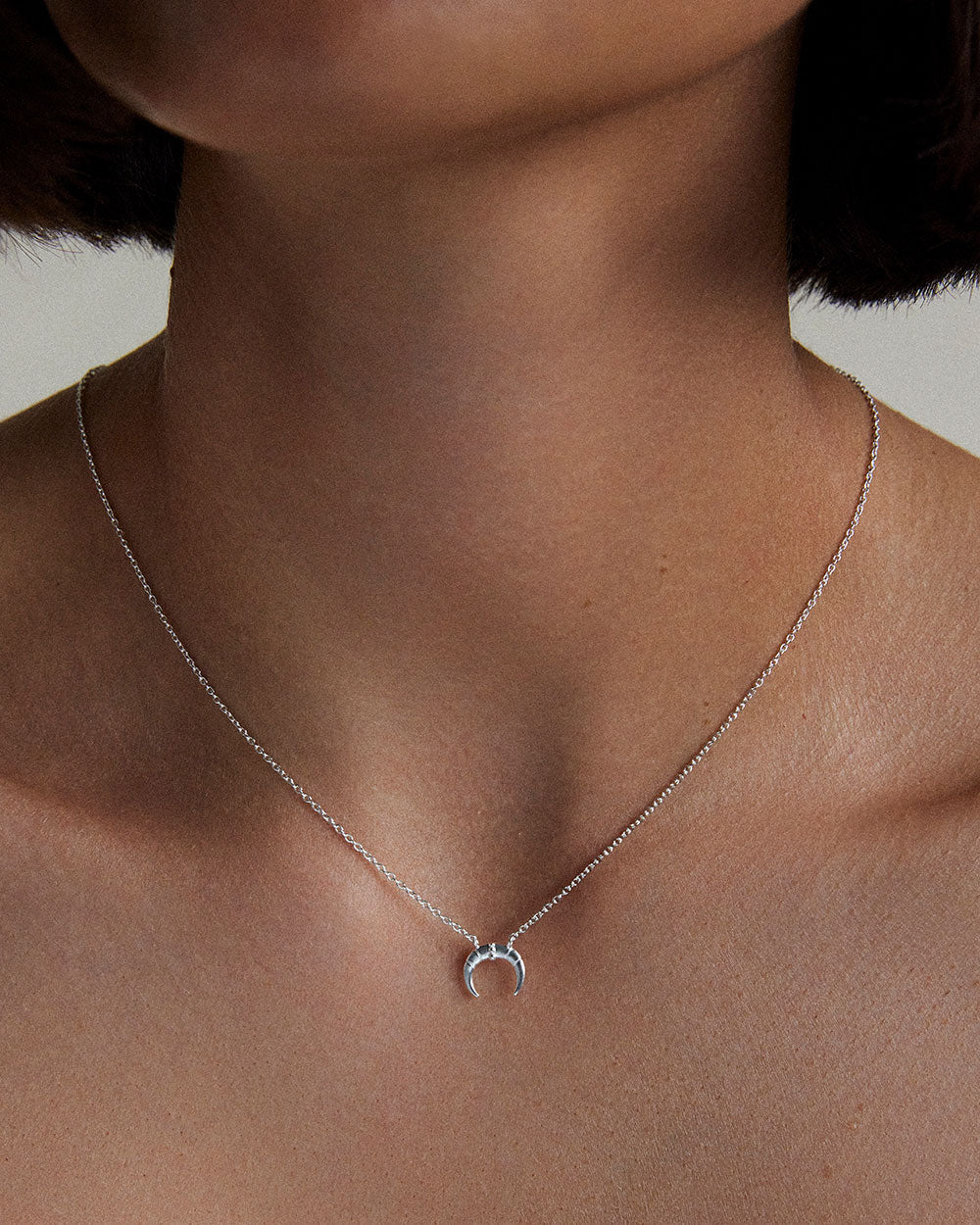 TAURUS STAR SIGN NECKLACE (STERLING SILVER)