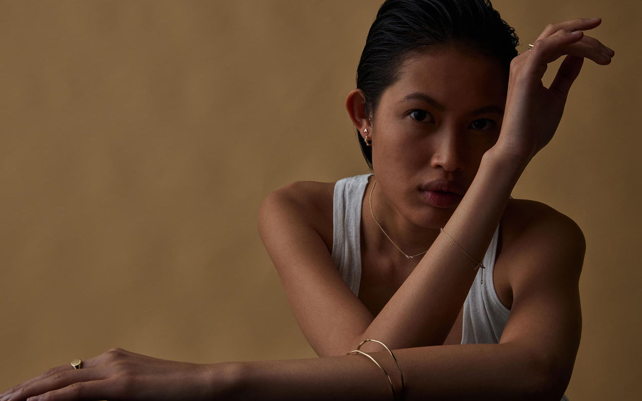 VALENCIA TOPAZ HOOPS (9K GOLD)