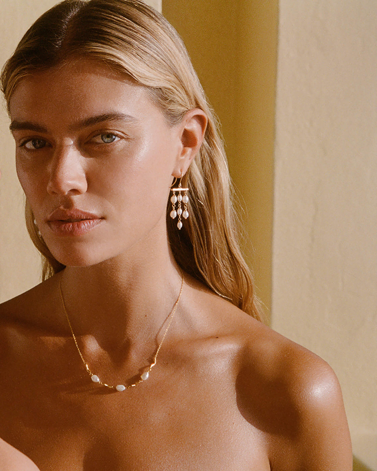 VACATION NECKLACE (18K GOLD PLATED)