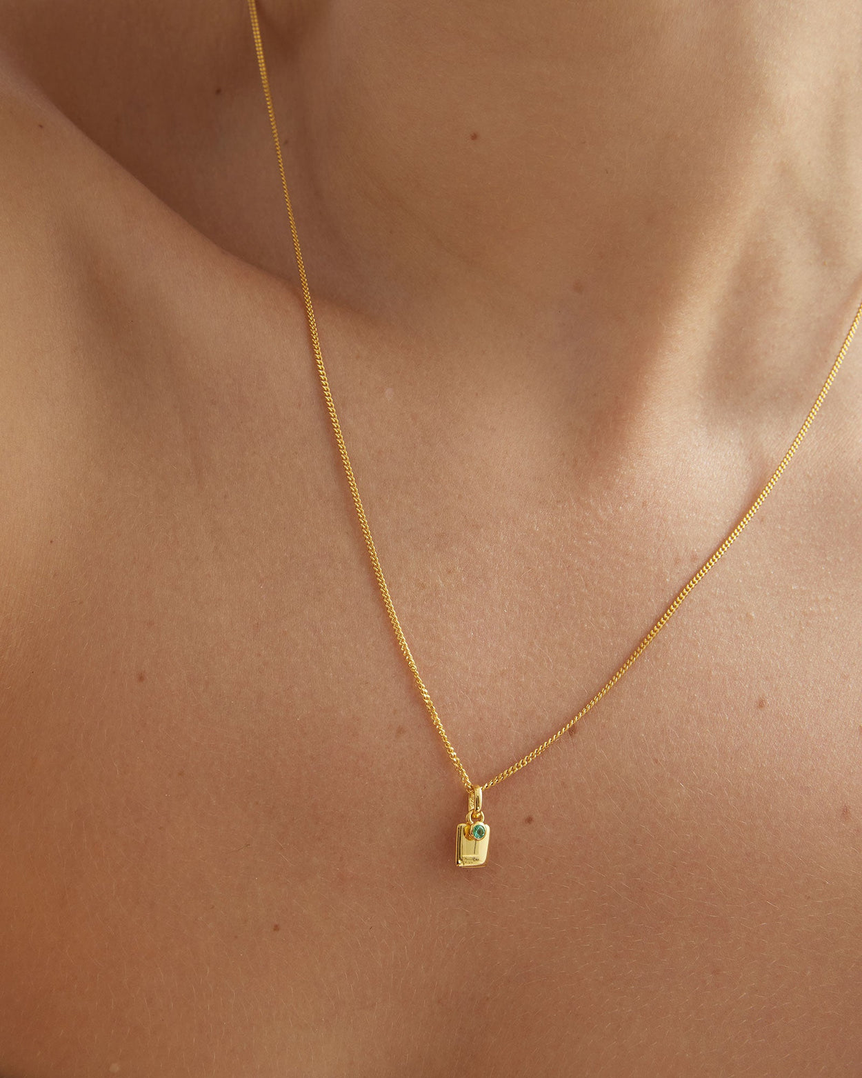 ENGRAVABLE BIRTHSTONE NECKLACE (18K GOLD VERMEIL) IMAGE 2