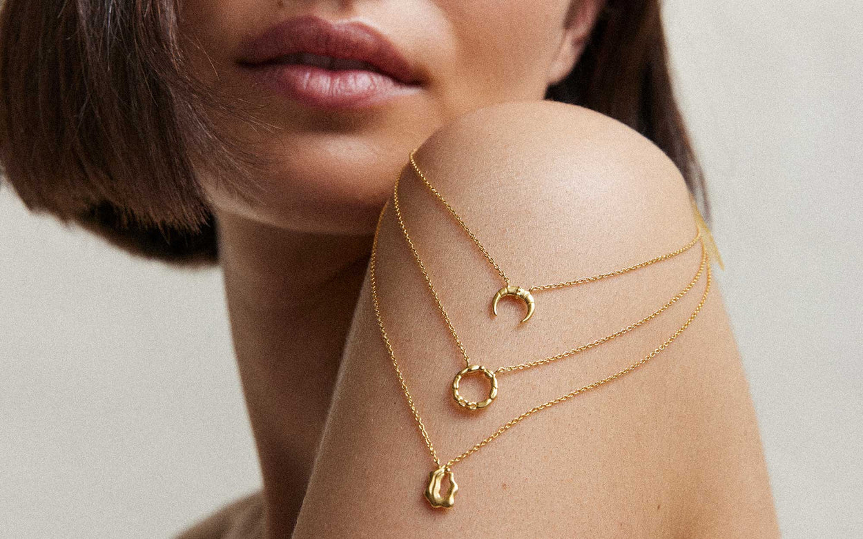 TAURUS STAR SIGN NECKLACE (18K GOLD VERMEIL) IMAGE 3