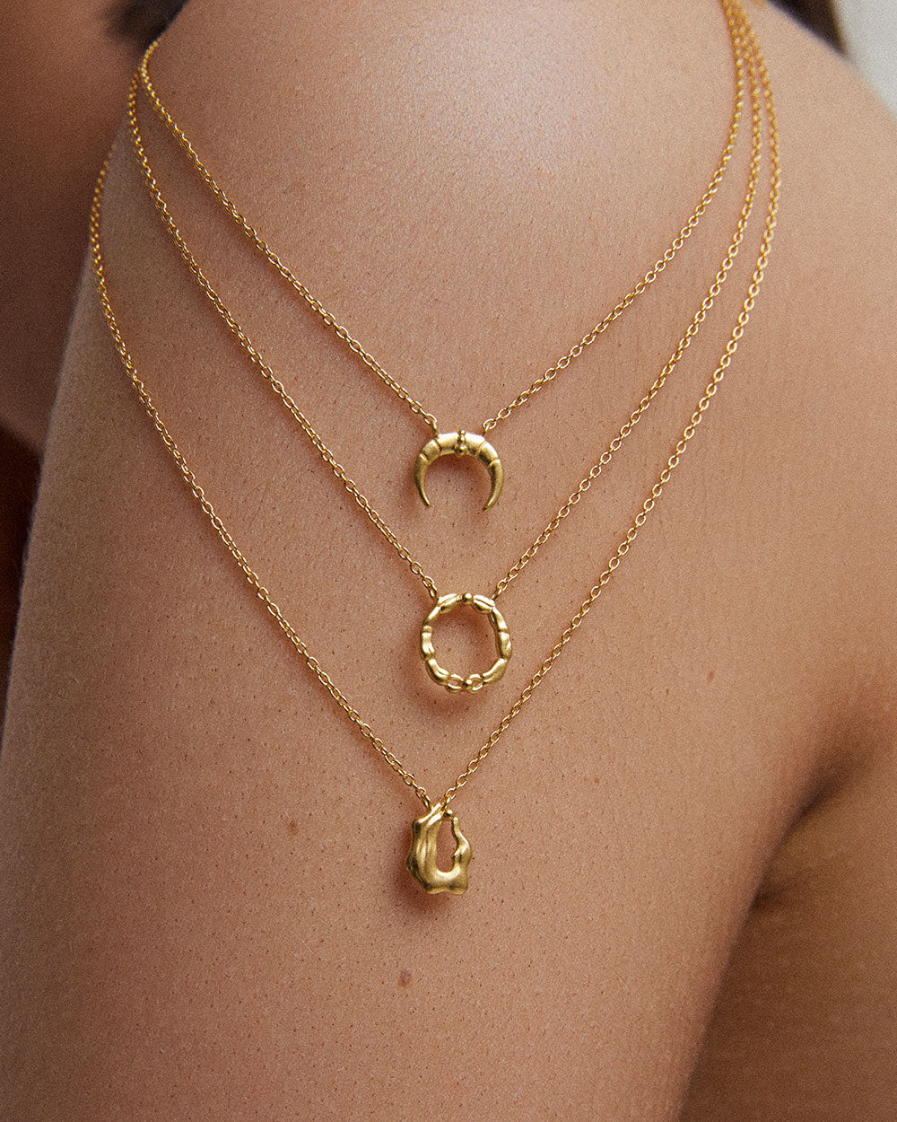 CANCER STAR SIGN NECKLACE (18K GOLD VERMEIL) IMAGE 6