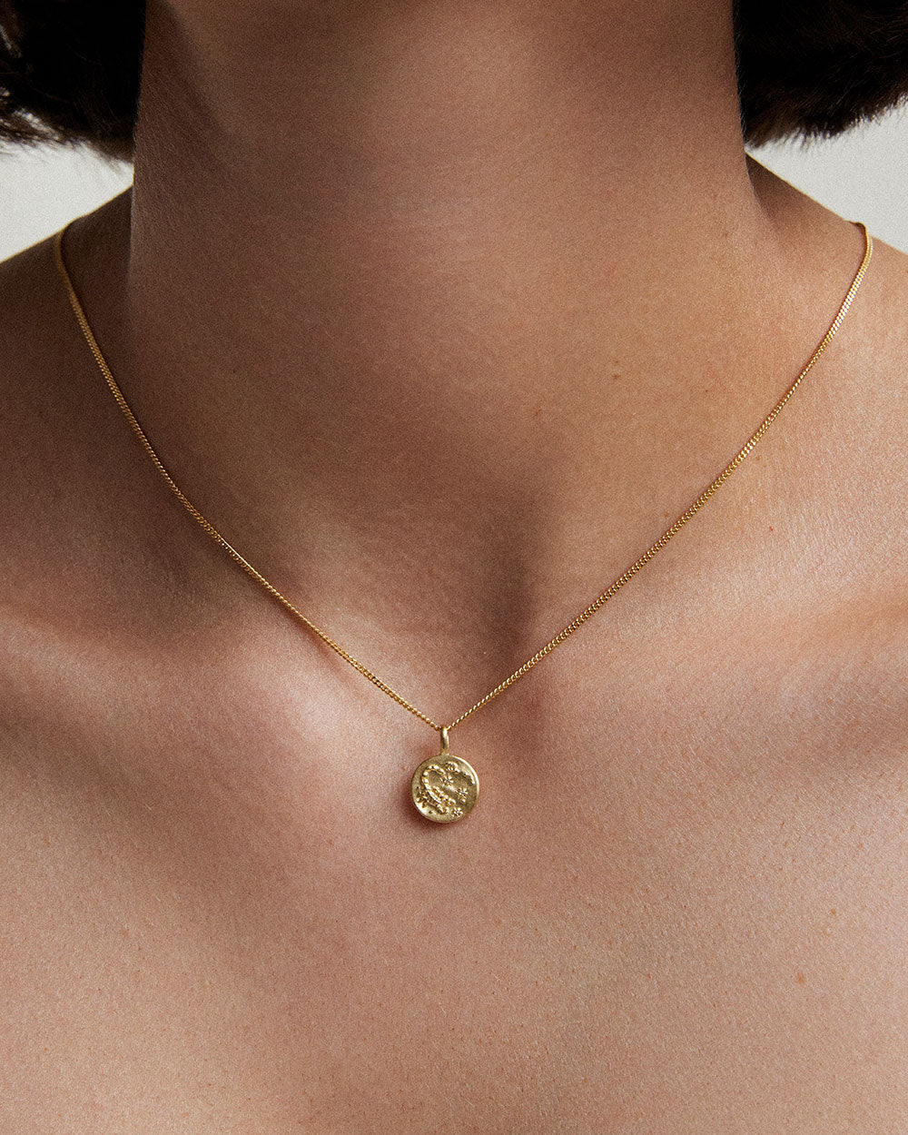 SCORPIO PETITE ZODIAC (18K GOLD VERMEIL) IMAGE 3