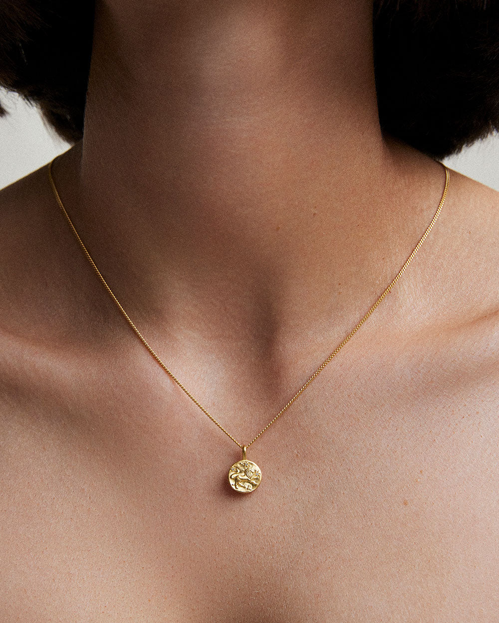 LEO PETITE ZODIAC (18K GOLD VERMEIL)