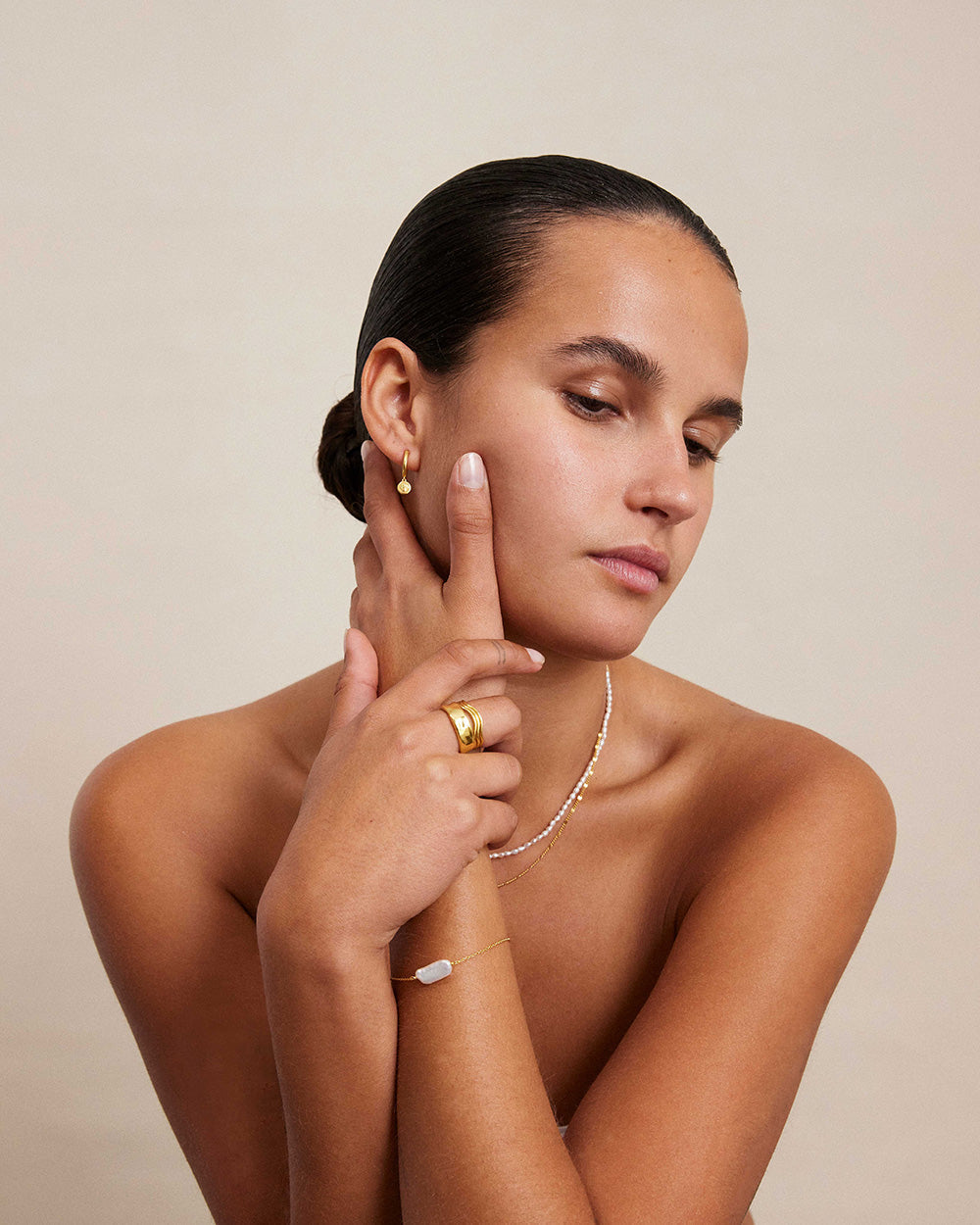 MEMOIR HOOPS (18K GOLD PLATED) IMAGE 6