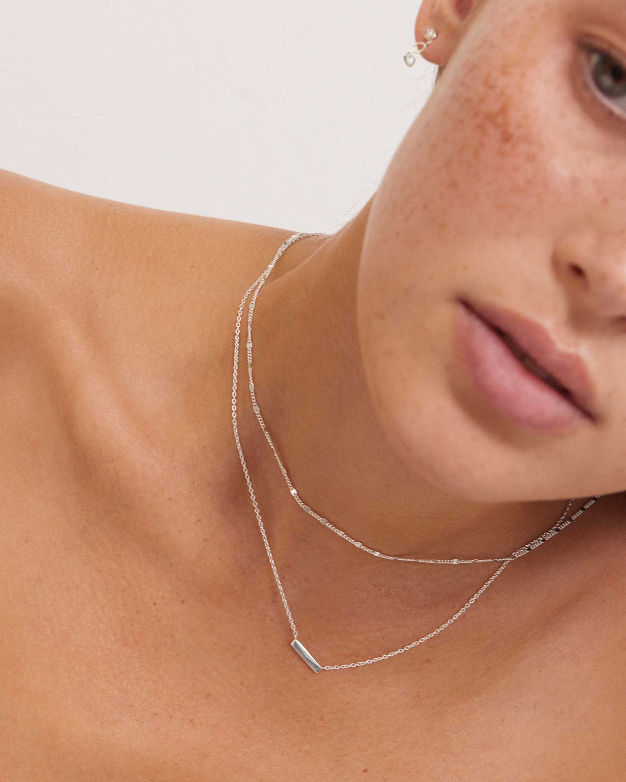 ENGRAVABLE PETITE BAR NECKLACE (STERLING SILVER) IMAGE 2