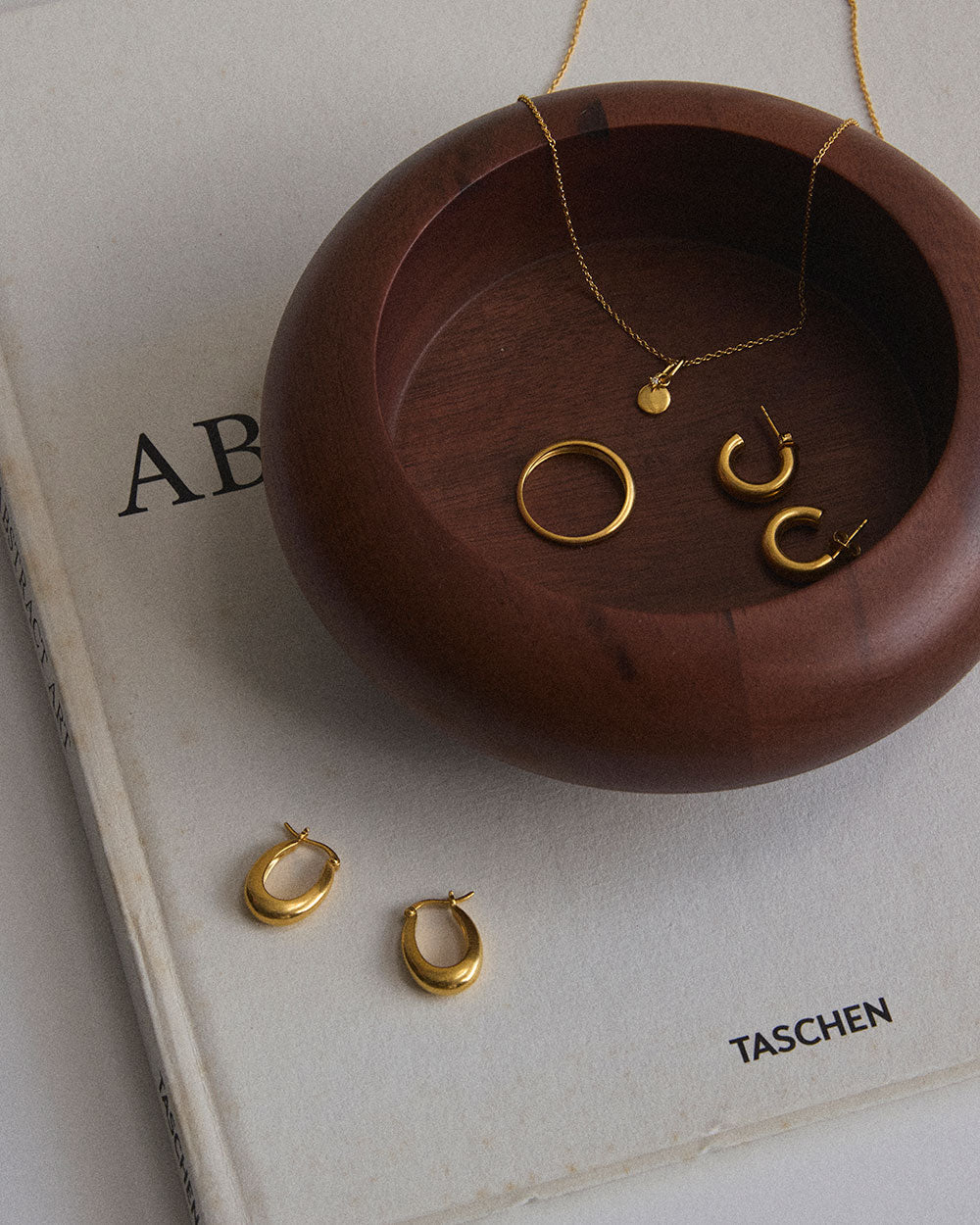 HONOUR NECKLACE (18K GOLD VERMEIL) IMAGE 3