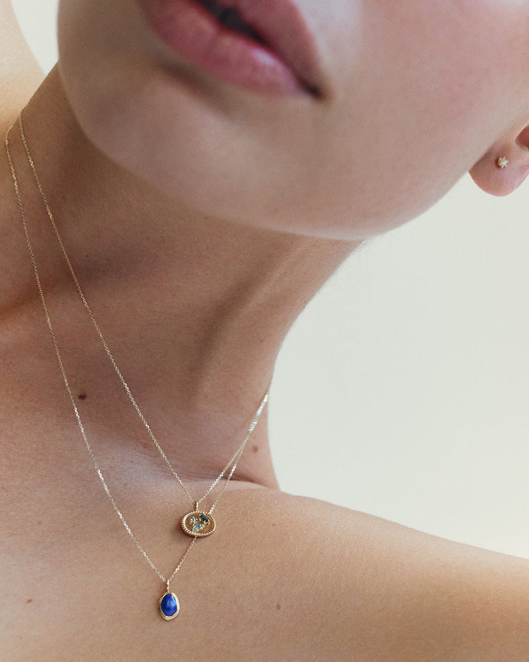 CREATIVITY REIGNS BLUE TOPAZ CHARM (9K GOLD) IMAGE 2