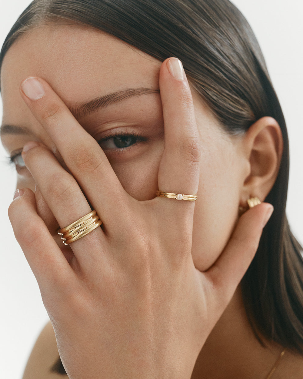 SOLACE PEARL RING (18K GOLD VERMEIL) IMAGE 2