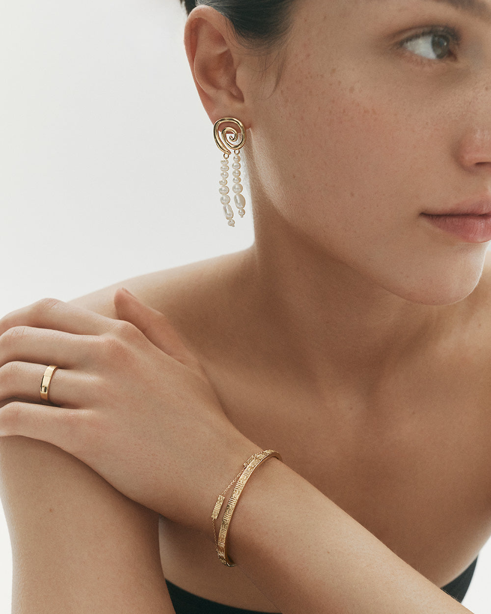 GLISTEN BRACELET (18K GOLD PLATED) IMAGE 2