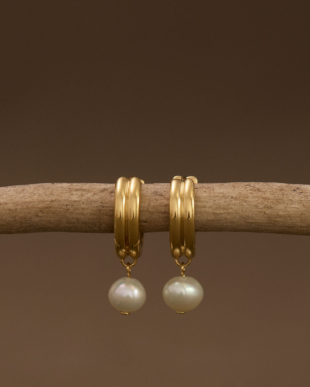 SOLACE PEARL HOOPS (18K GOLD PLATED) IMAGE 3