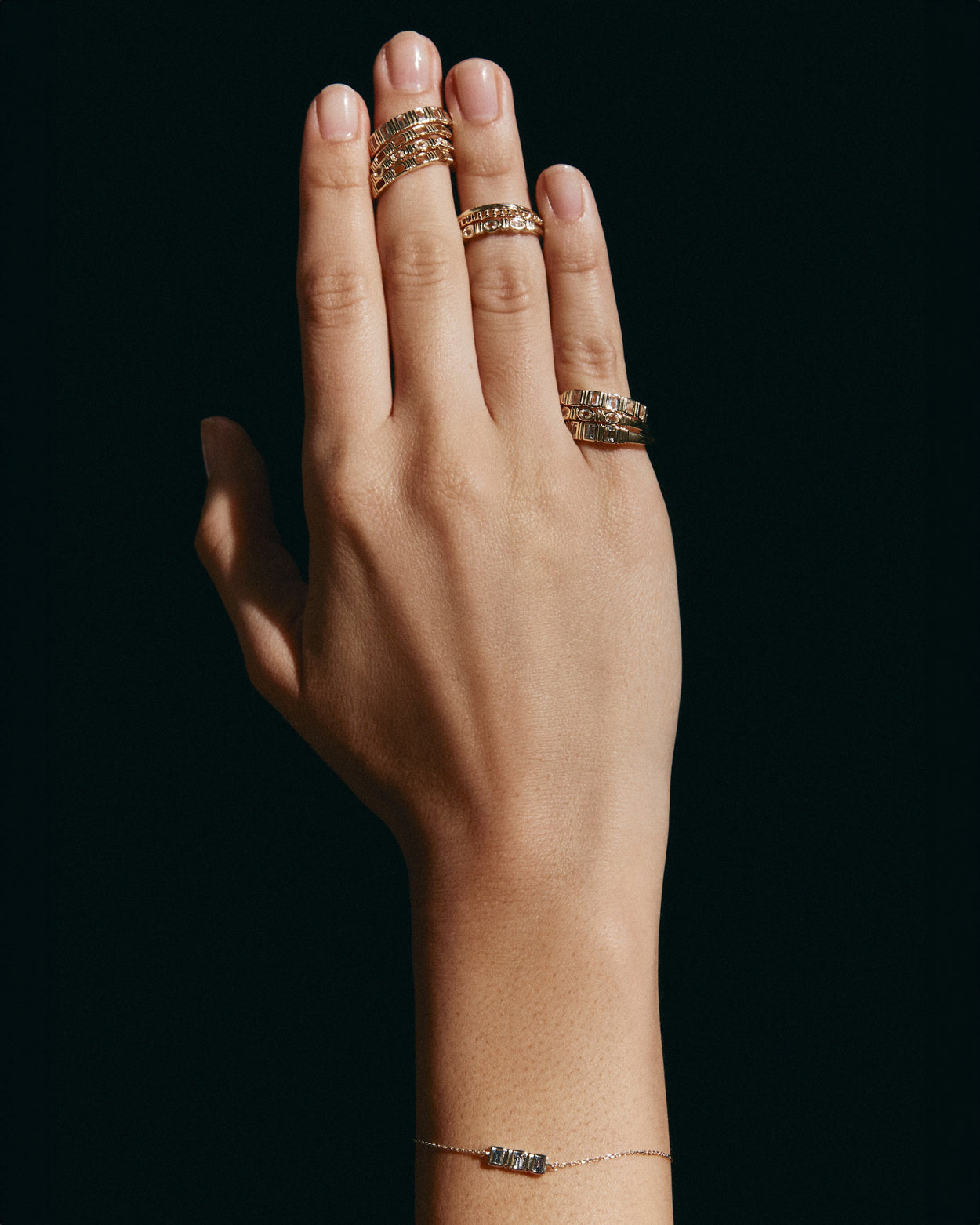 ELYSIUM BAGUETTE SAPPHIRE RING (GOLD) IMAGE 6