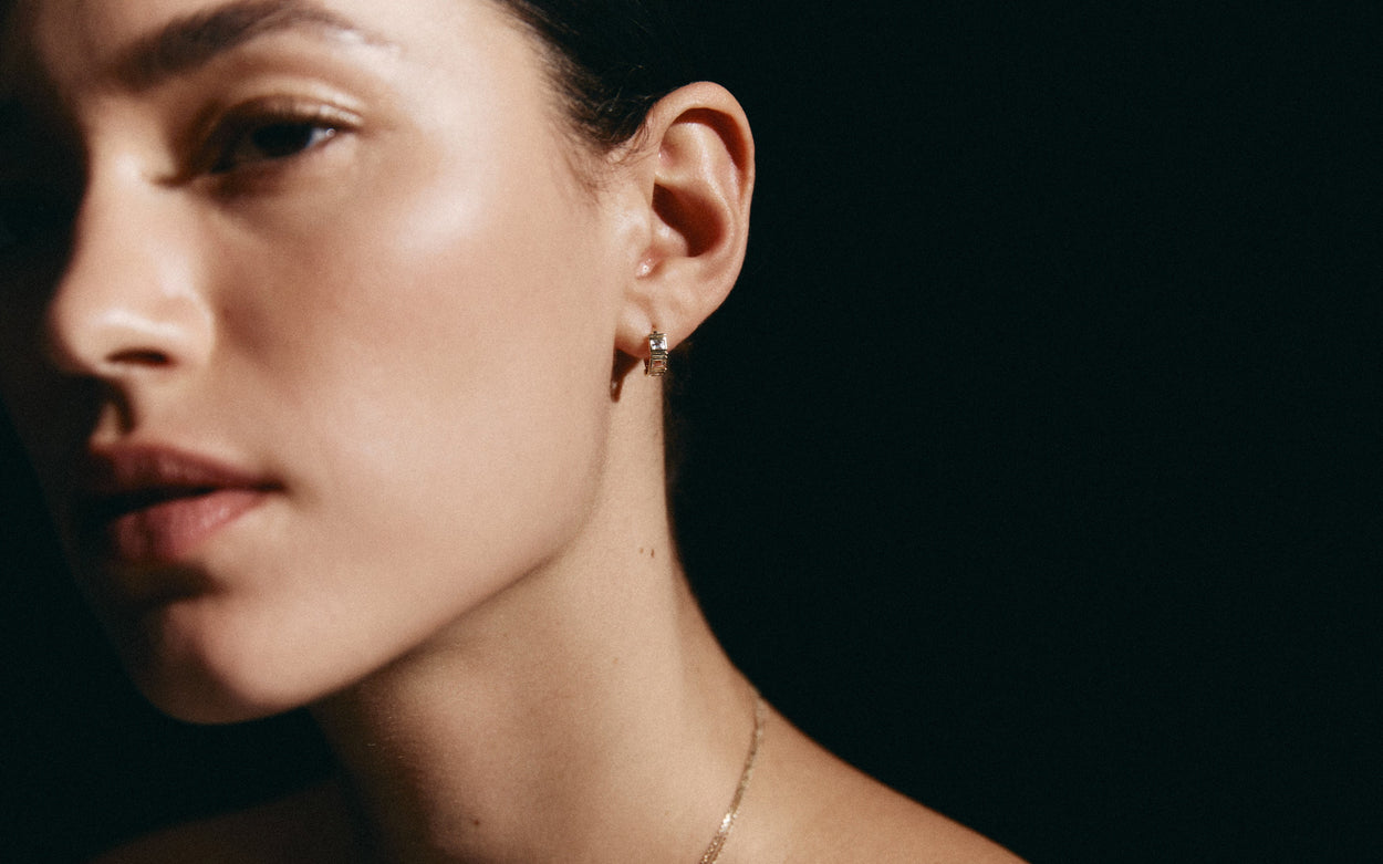 ELYSIUM BAGUETTE SAPPHIRE HOOPS (9K GOLD) IMAGE 5