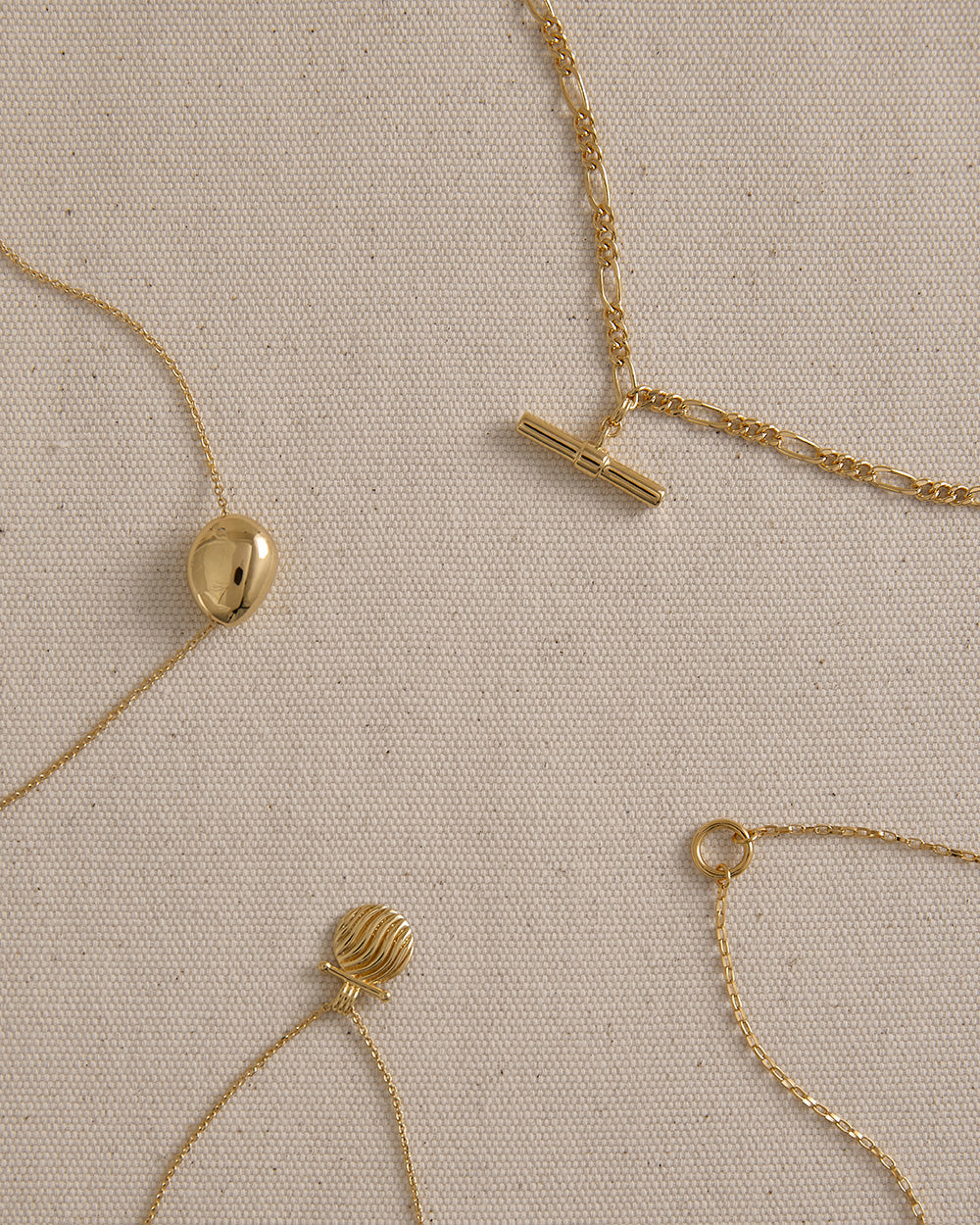 RHYTHM T-BAR NECKLACE (18K GOLD PLATED) IMAGE 6