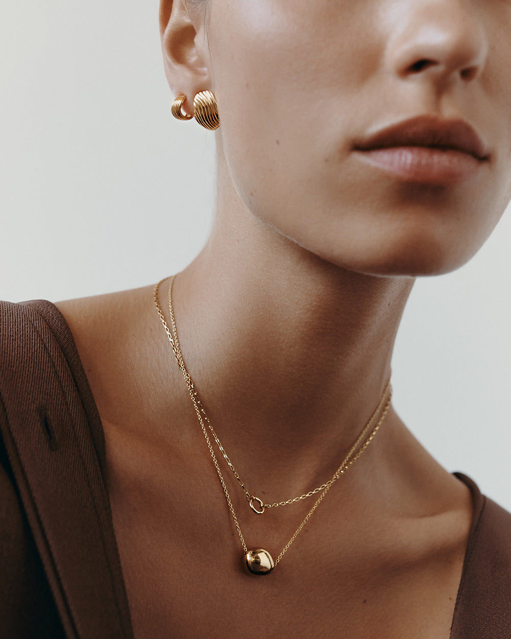 WITHIN MOTION NECKLACE (18K GOLD PLATED) IMAGE 3