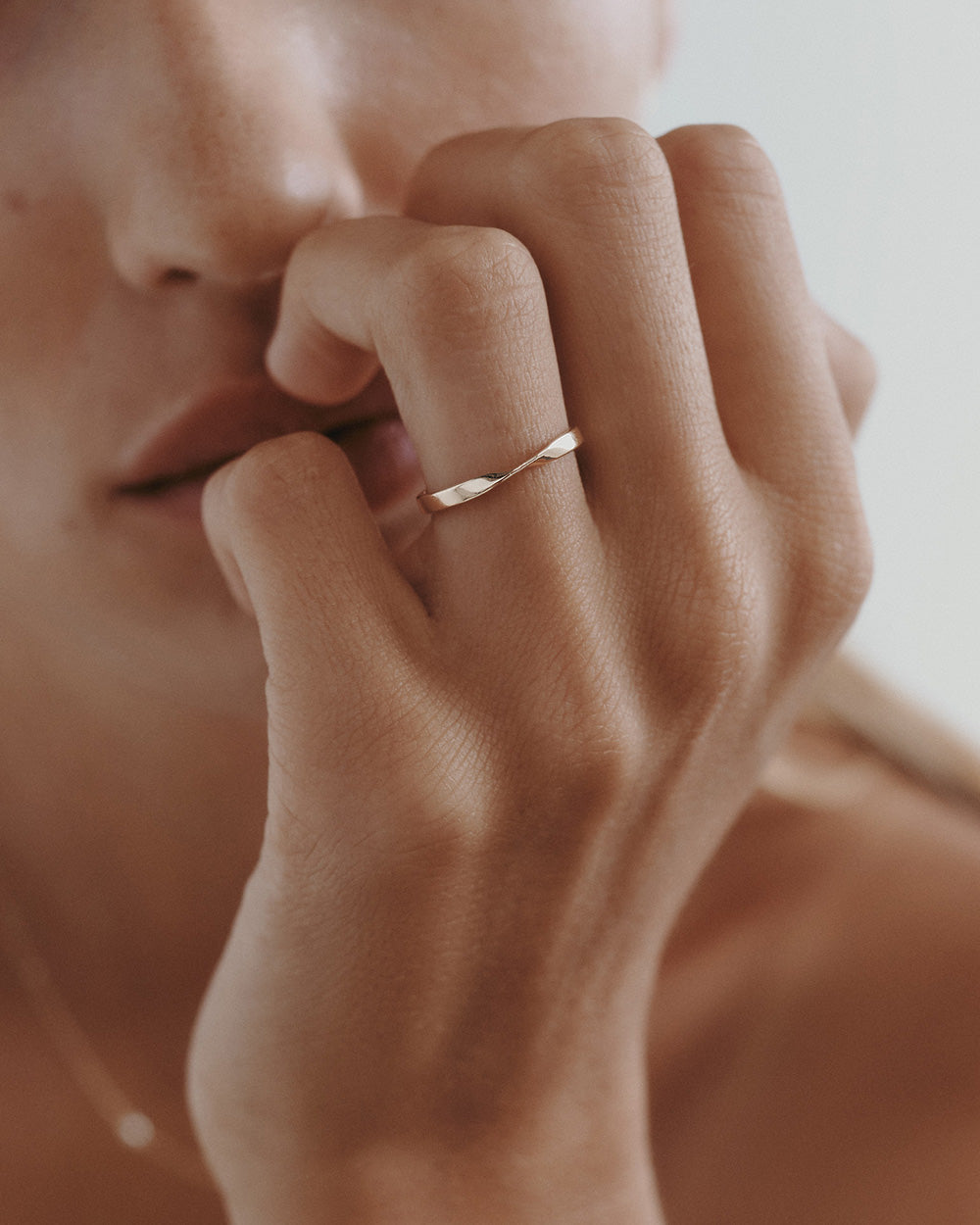 PETITE FOLD RING (9K GOLD) IMAGE 4