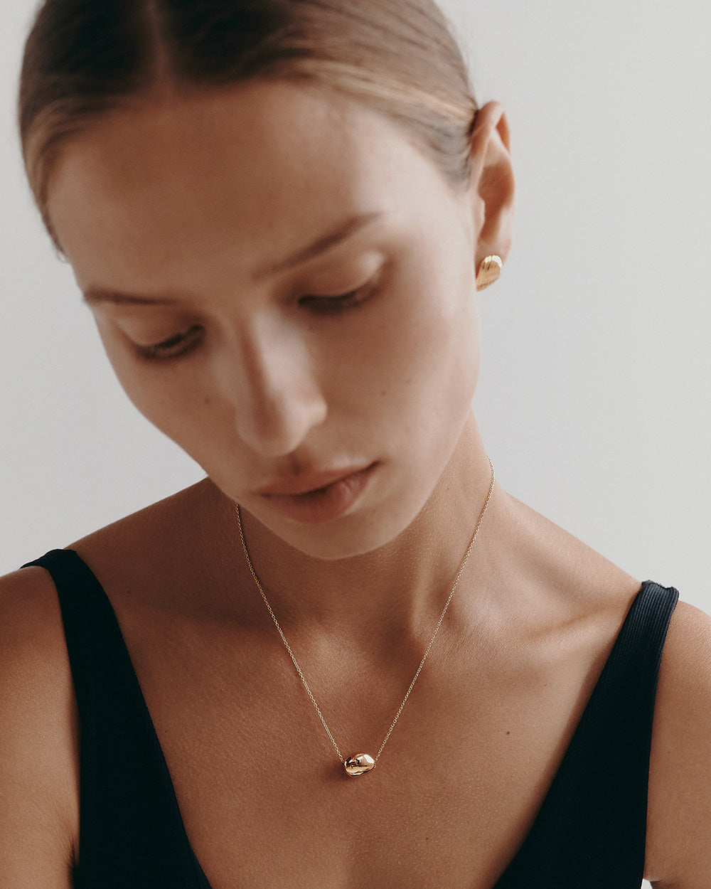 WITHIN MOTION NECKLACE (18K GOLD PLATED) IMAGE 2