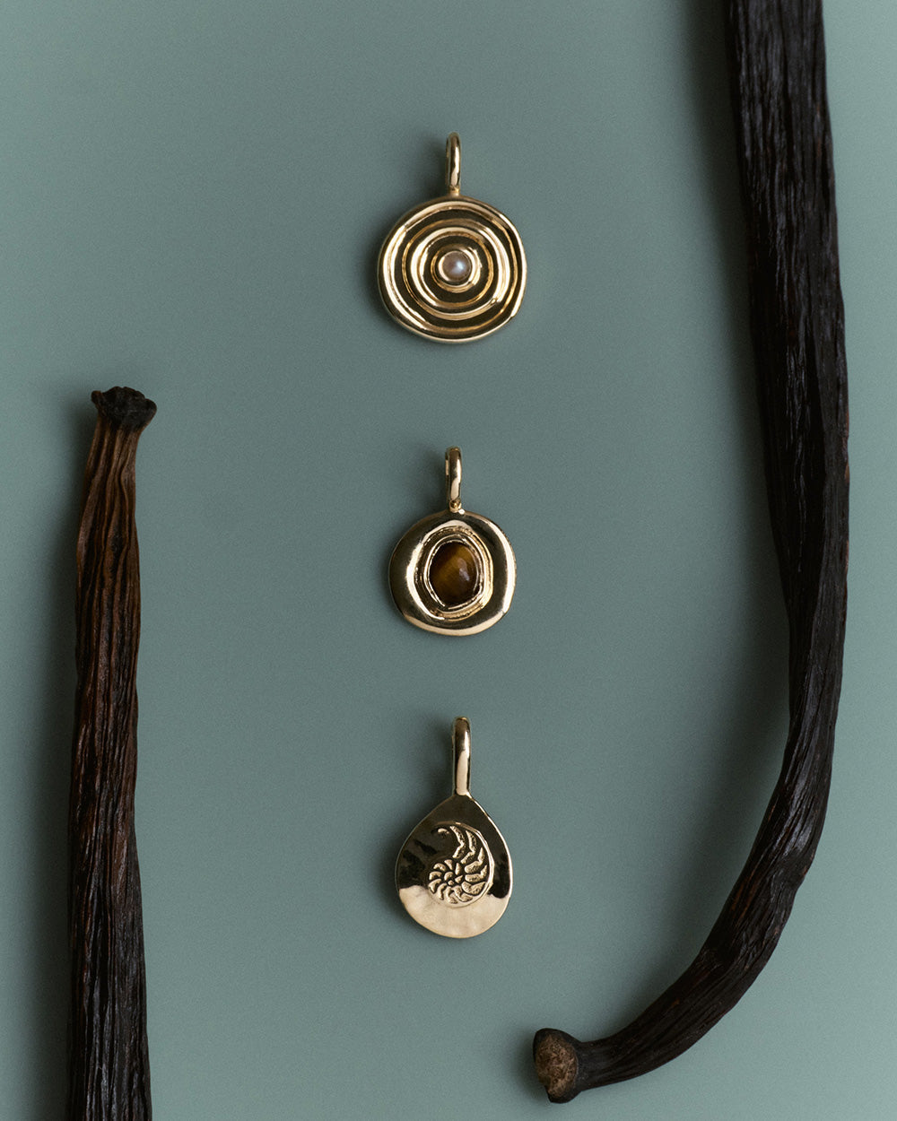 GOLDEN RATIO CHARM (9K GOLD) IMAGE 6