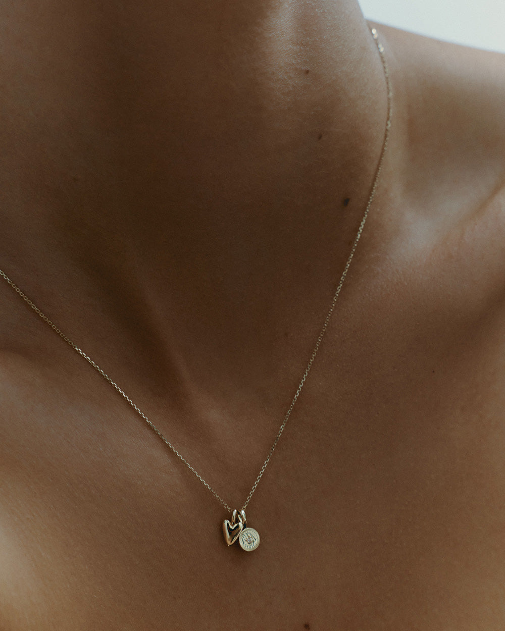 VENUS CHARM (9K GOLD) IMAGE 6