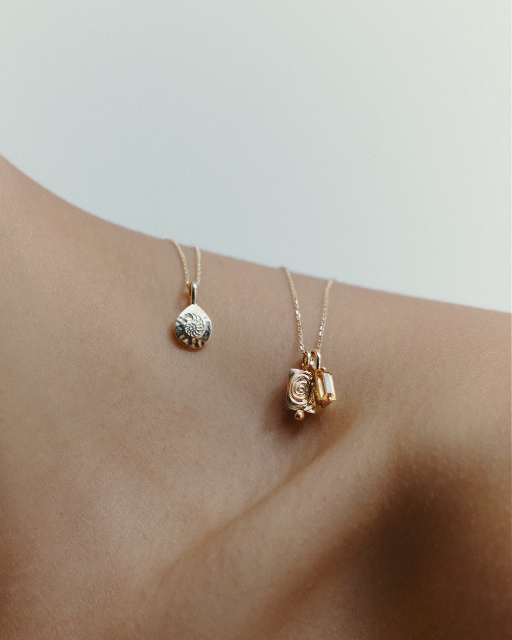 GOLDEN RATIO CHARM (9K GOLD) IMAGE 8