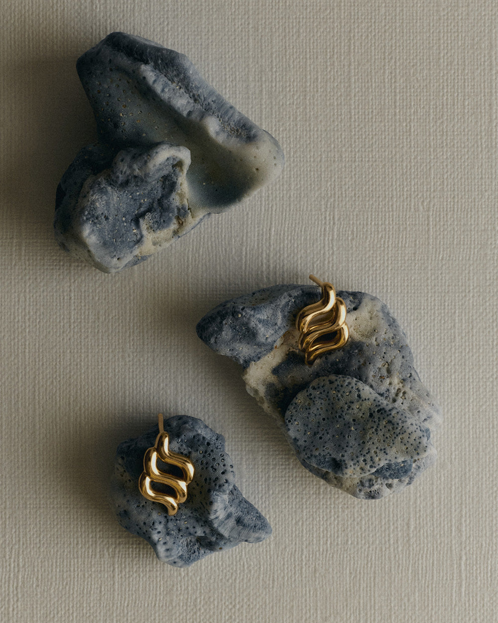 ARISE OVERSIZED STUDS (18K GOLD PLATED)