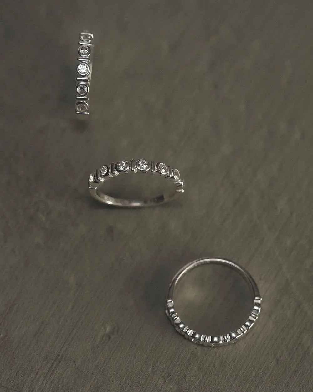 VALE TENNIS RING (STERLING SILVER)