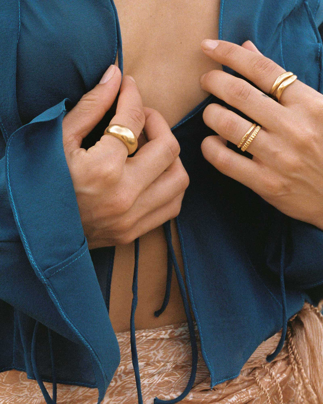 ESSENCE STACKING RING SET (18K GOLD PLATED) IMAGE 3