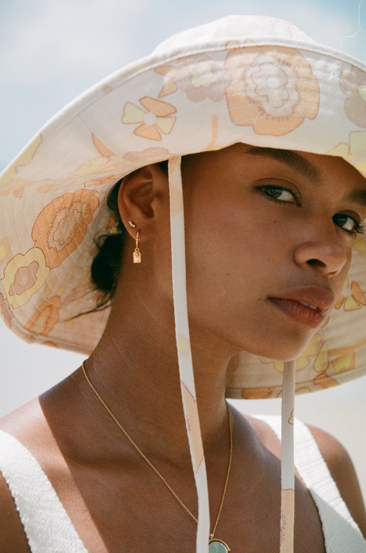 GUIDING STAR HOOPS (18K GOLD PLATED) IMAGE 5