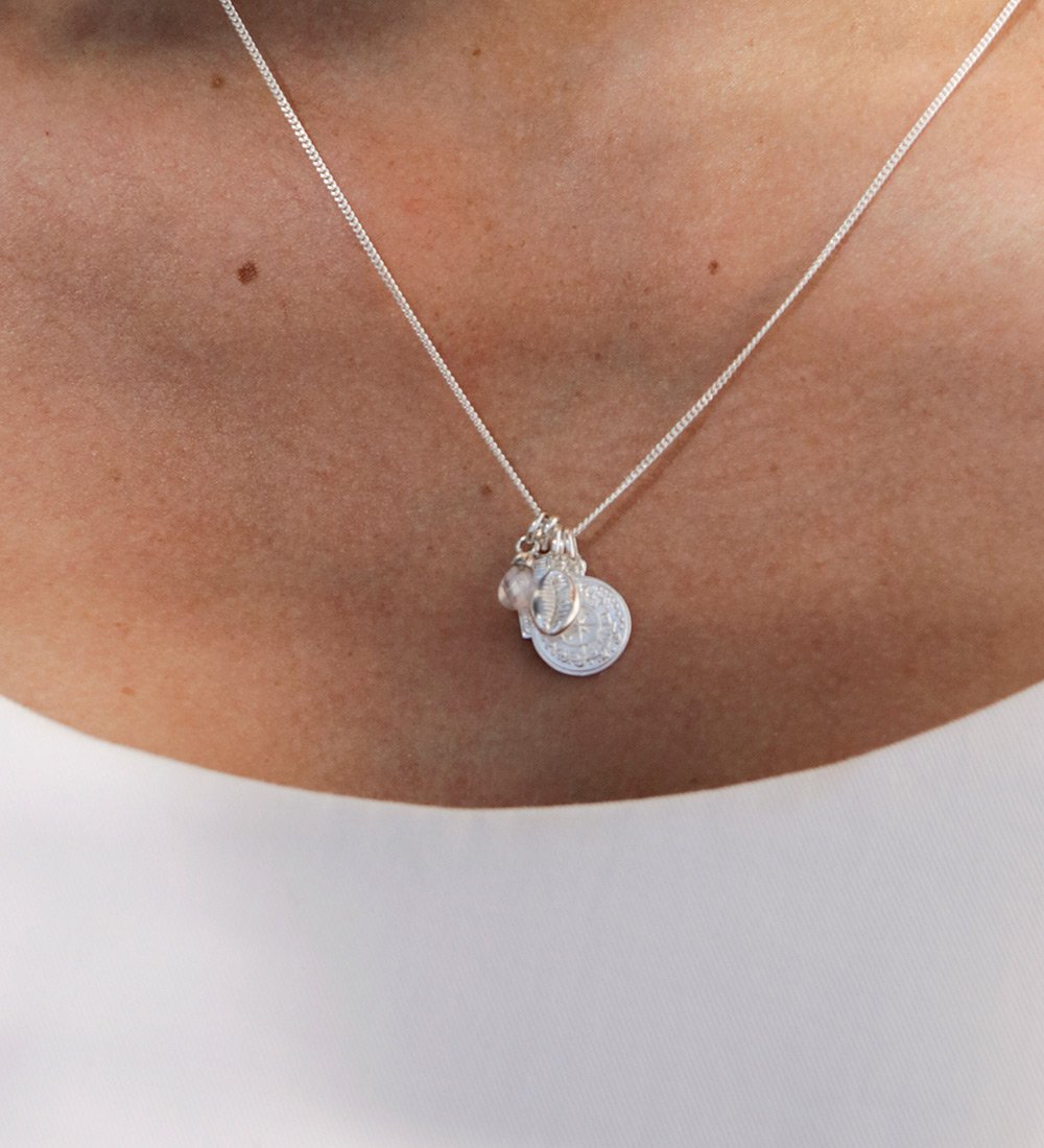 COWRIE SHELL CHARM (STERLING SILVER) IMAGE 2