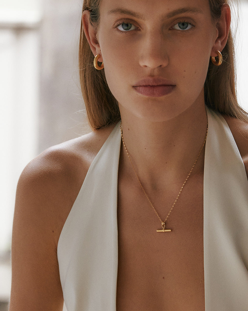 ROAM T-BAR NECKLACE (18K GOLD VERMEIL) IMAGE 6
