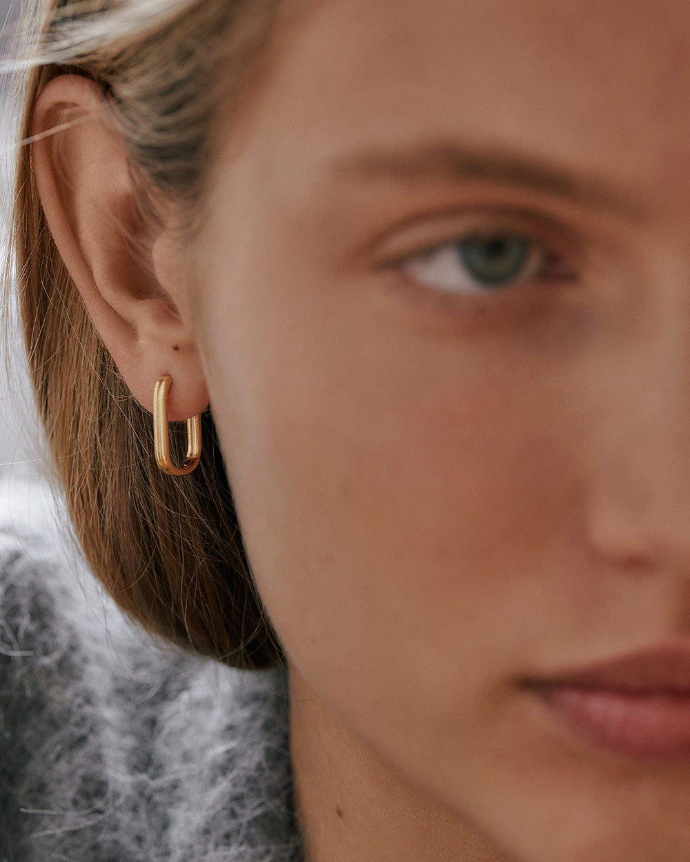 ROAM HOOPS MEDIUM (18K GOLD PLATED) IMAGE 2