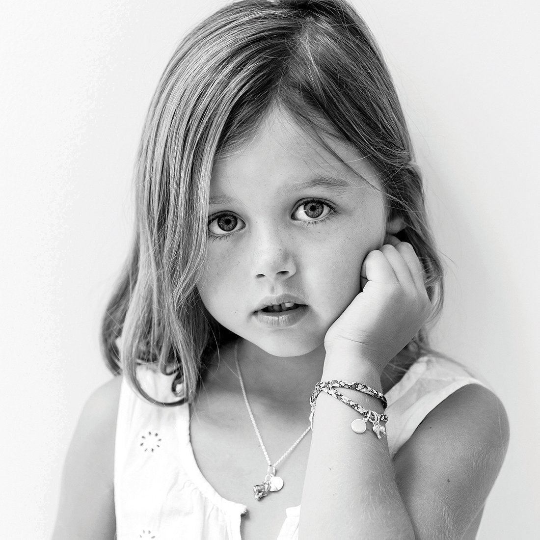 CIRCLE INITIAL A-Z (STERLING SILVER) IMAGE 2