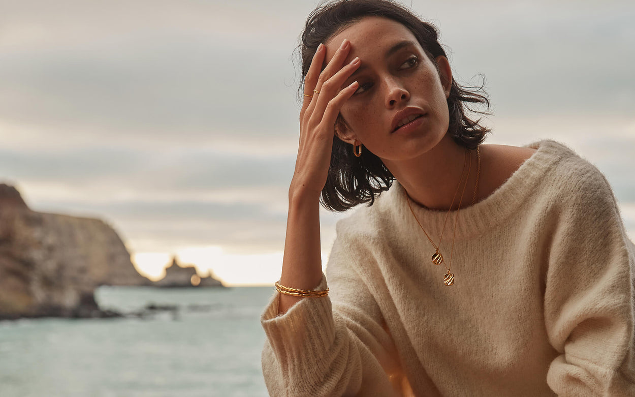 WAVE BANGLE (18K GOLD PLATED) IMAGE 5